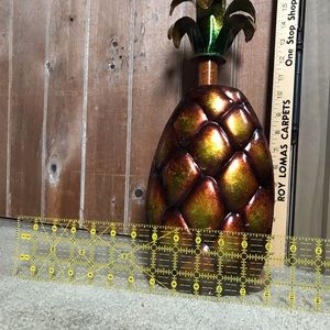 Pineapple papertowel holder